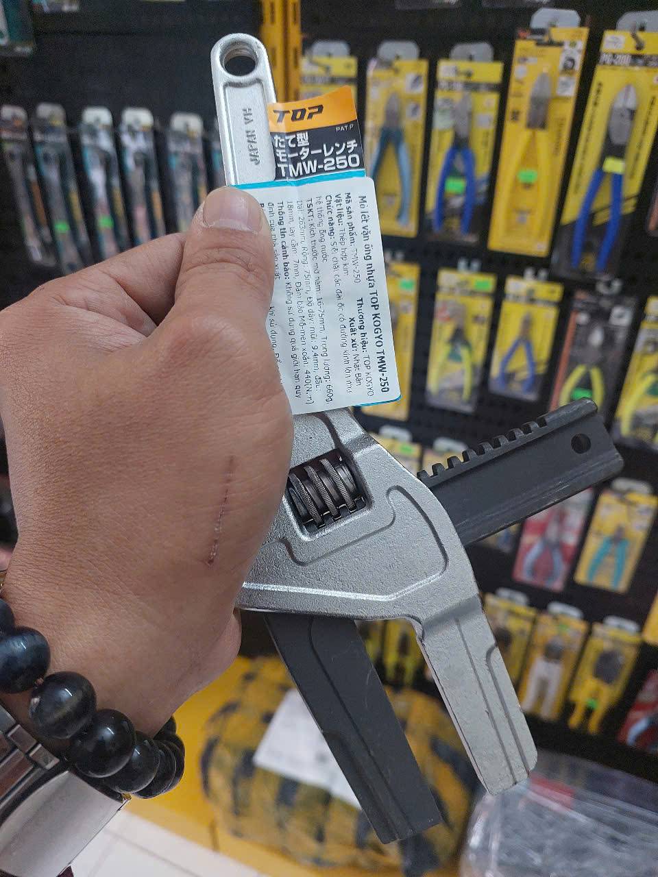 Mỏ lết vặn ống nhựa Top Kogyo TMW-250