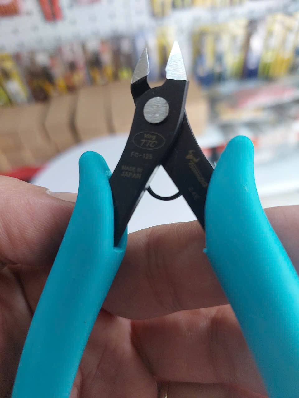 z6092491613789_fd6ad8cbc53fd89acc639fc96faf7c0d Kìm cắt chân linh kiện 125mm Tsunoda FC-125