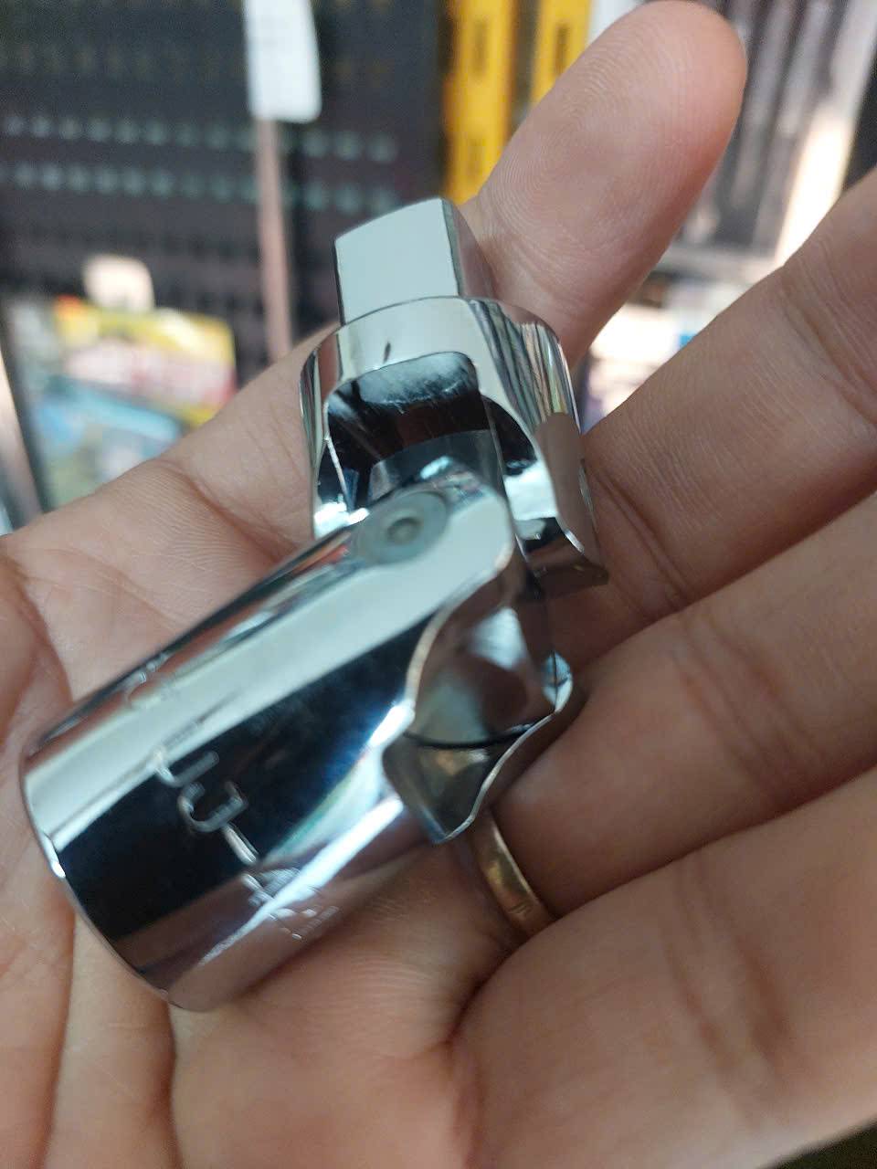 z7261156517017_5c9998888f734583b011ff6f2ea64e78 Đầu tuýp lắt léo 1/2″ FPC UJ-421