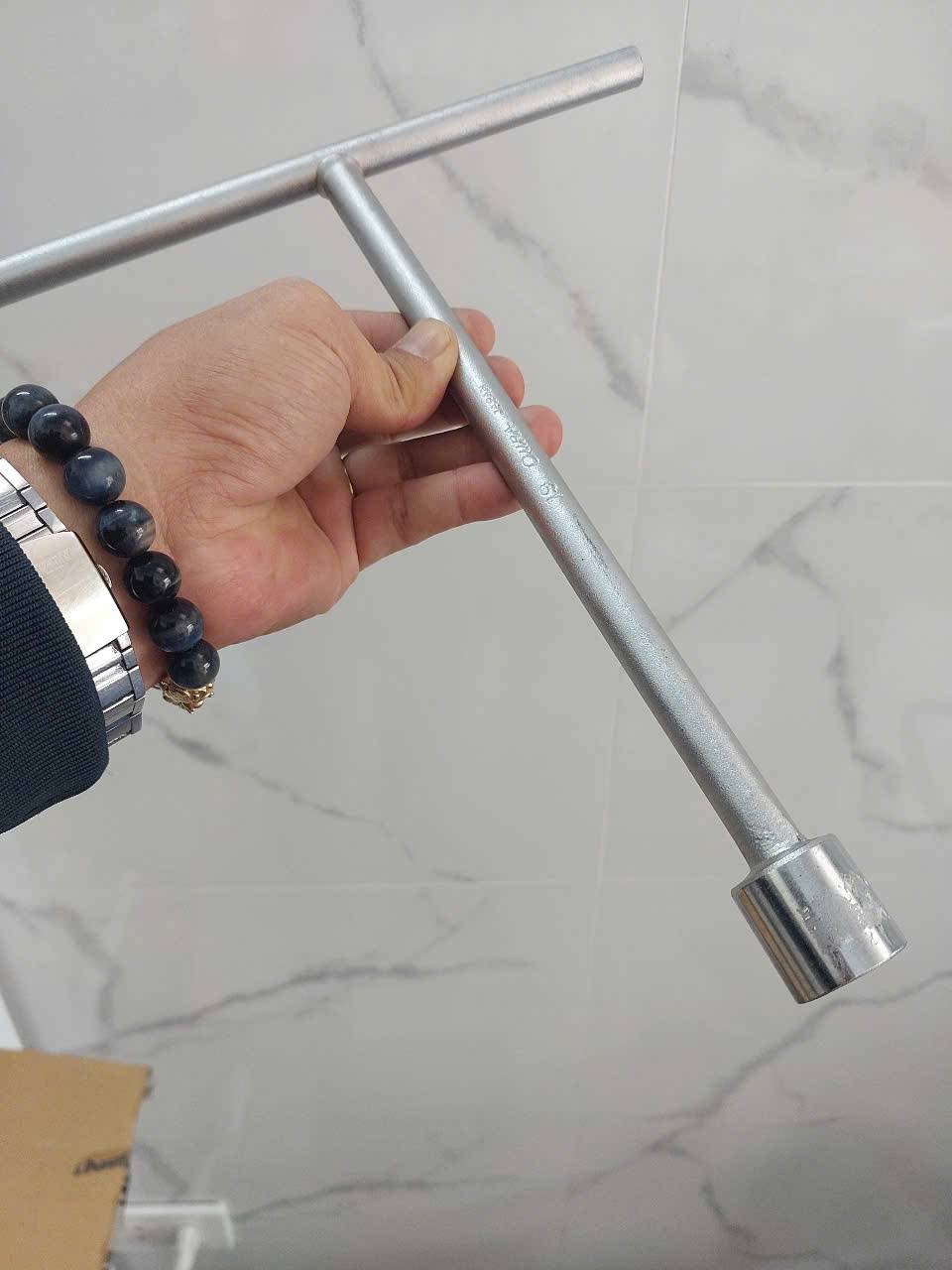 Tuýp vặn ốc chữ T 19mm OURA TW0019