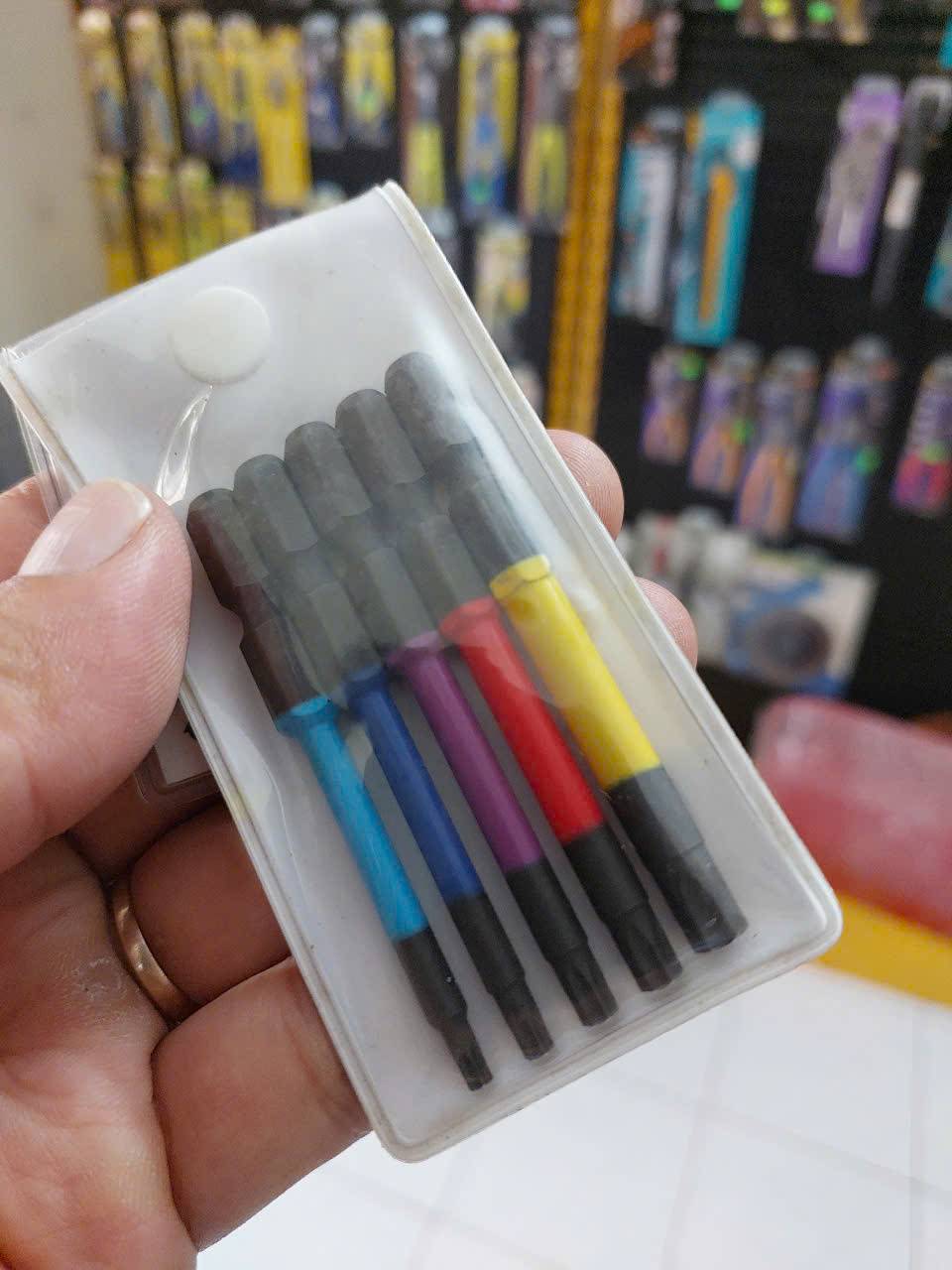 z6805834260093_55d1687154637fa22801c8f9887e6121 Vỉ 5 mũi vít sao lỗ 5 cái Anex ACTX5-65L