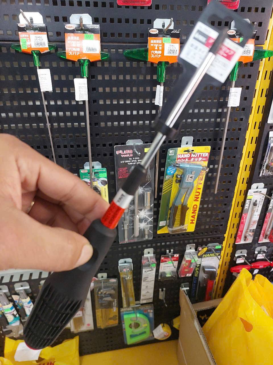 z7222669386970_3b94f77c2a7e252e0179a02385817a5c Tô vít cán mềm đàn hồi Anex No.3900+2×150