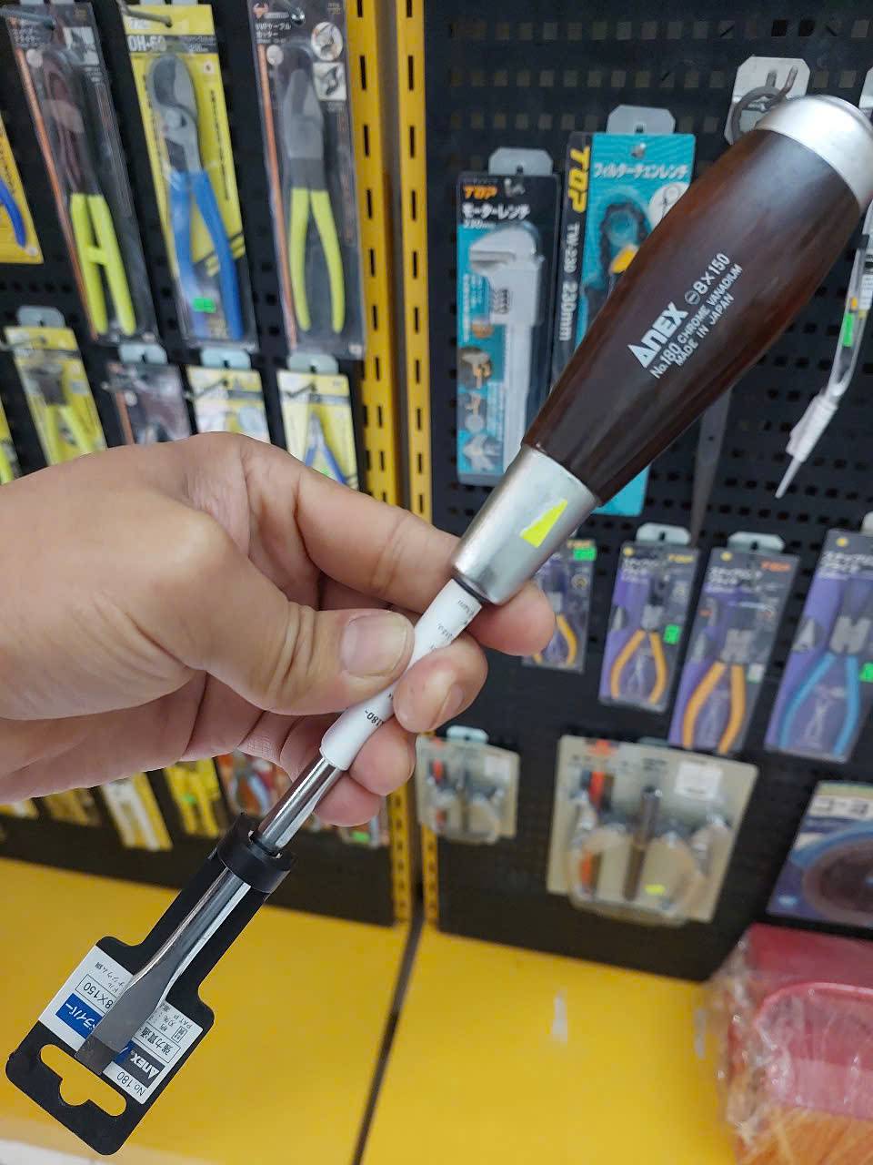 Tô vít đóng cán gỗ tam giác Anex No.180-8×150