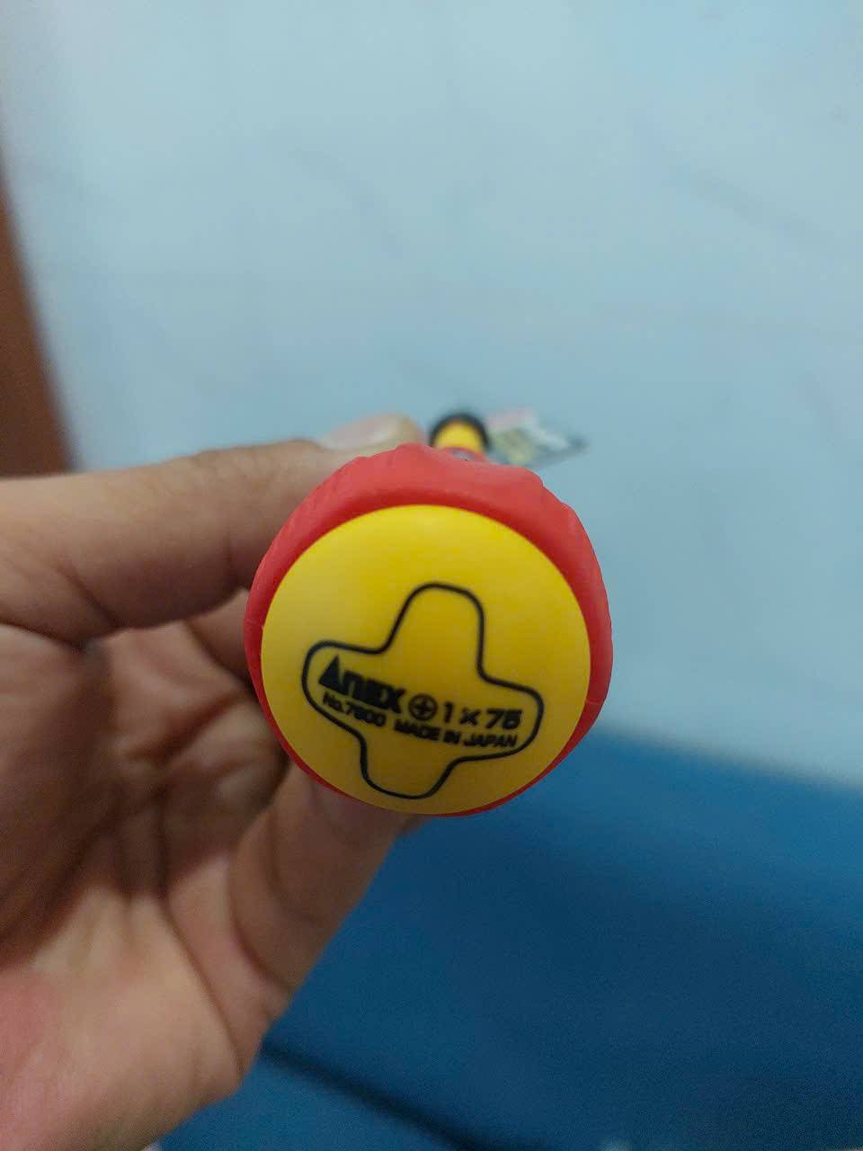 Tô vít cách điện cán tròn Anex No.7900+1×75