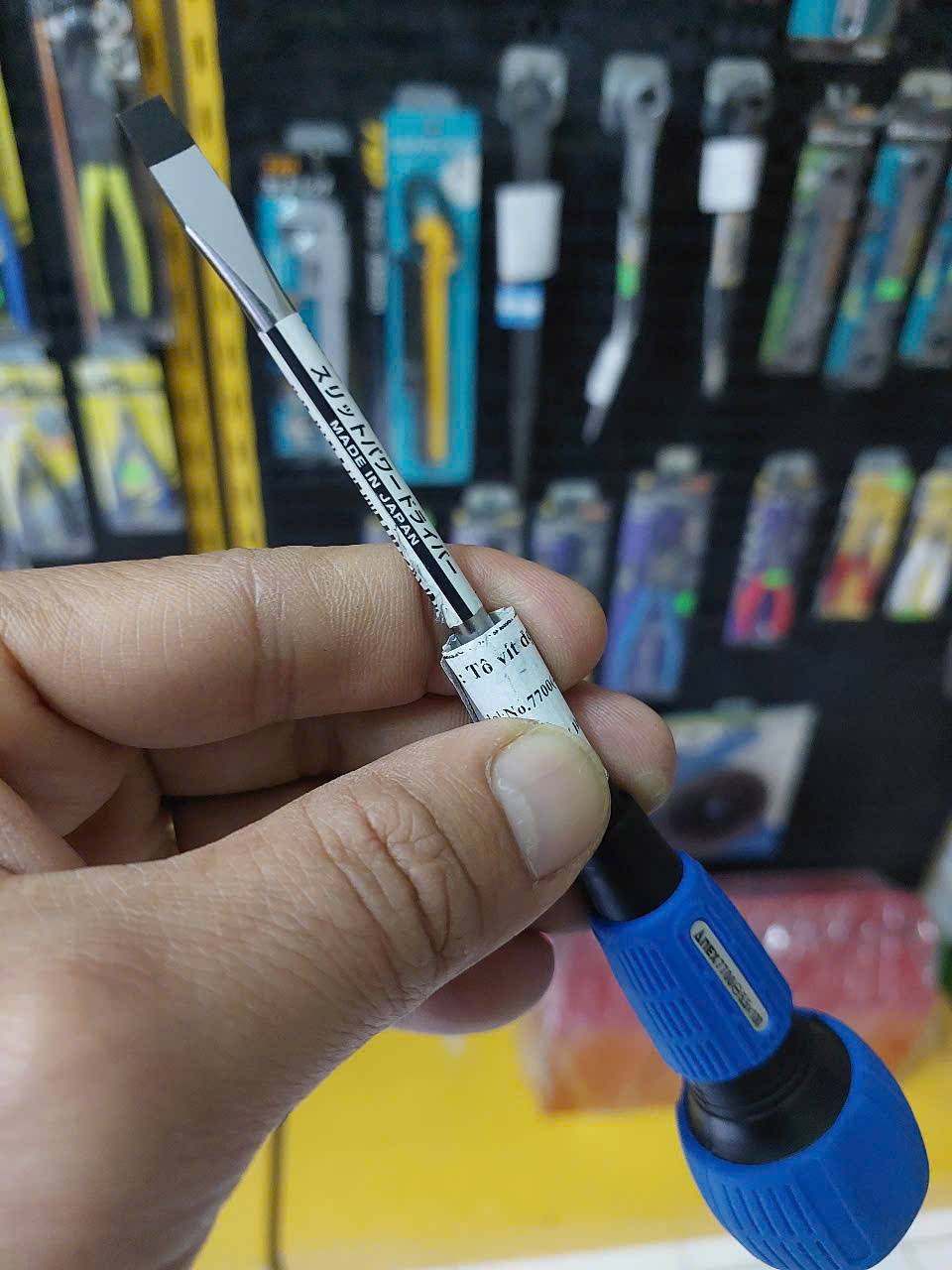 z7248491418000_b1b4e7b68fbe6a3e0a12edd539a9c521 Tô vít 2 cạnh có từ tính Anex No.7700-5.5×100