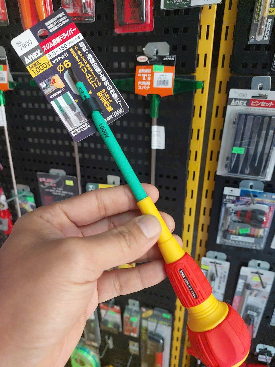 Tô vít cách điện cán tròn Anex No.7900+3×150