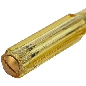 Tay cầm thiết kế hình lục giác giúp cầm nắm tốt hơn