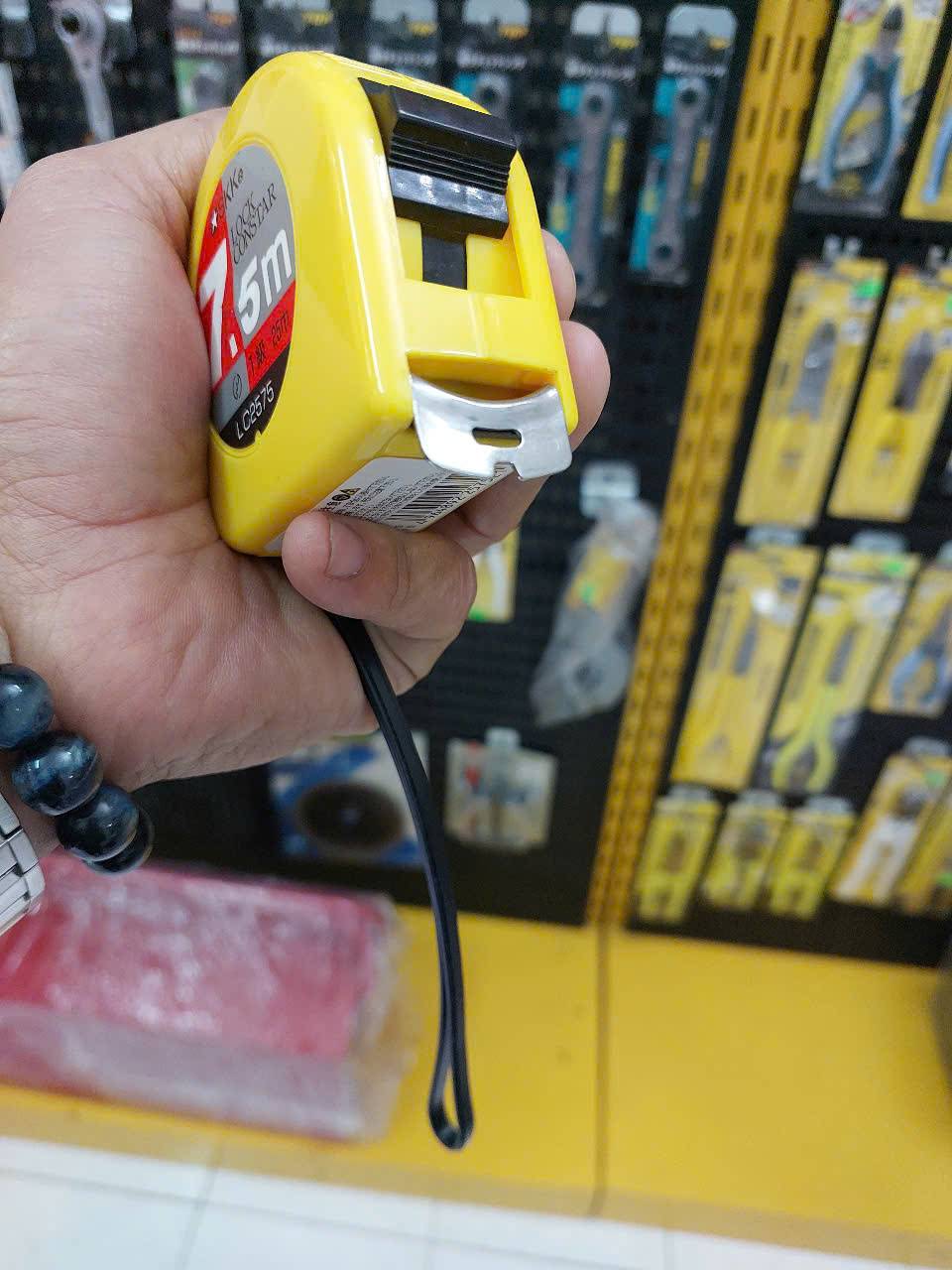 Thước cuộn thép dài 7.5M SKK LC2575 (Japan)