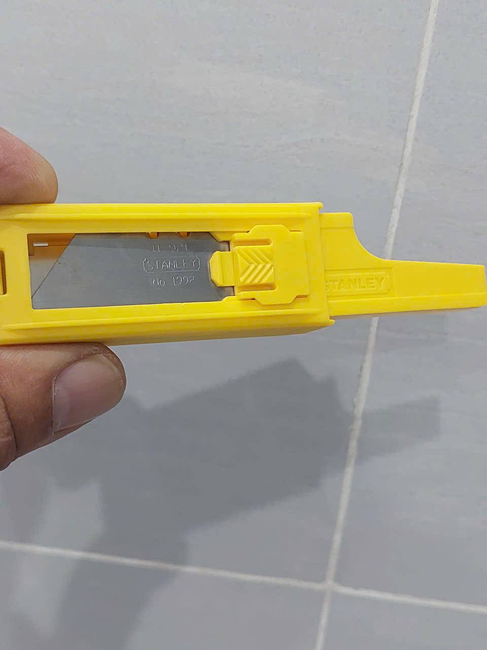 Lưỡi dao rọc cáp thẳng Stanley 11-921H