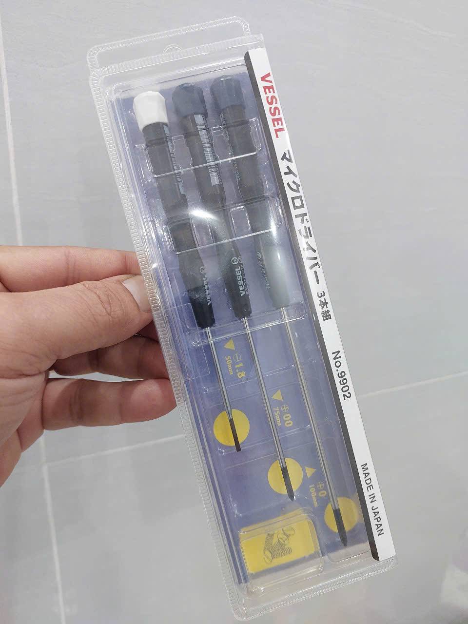 Bộ 3 tô vít chính xác siêu nhỏ Vessel 9902