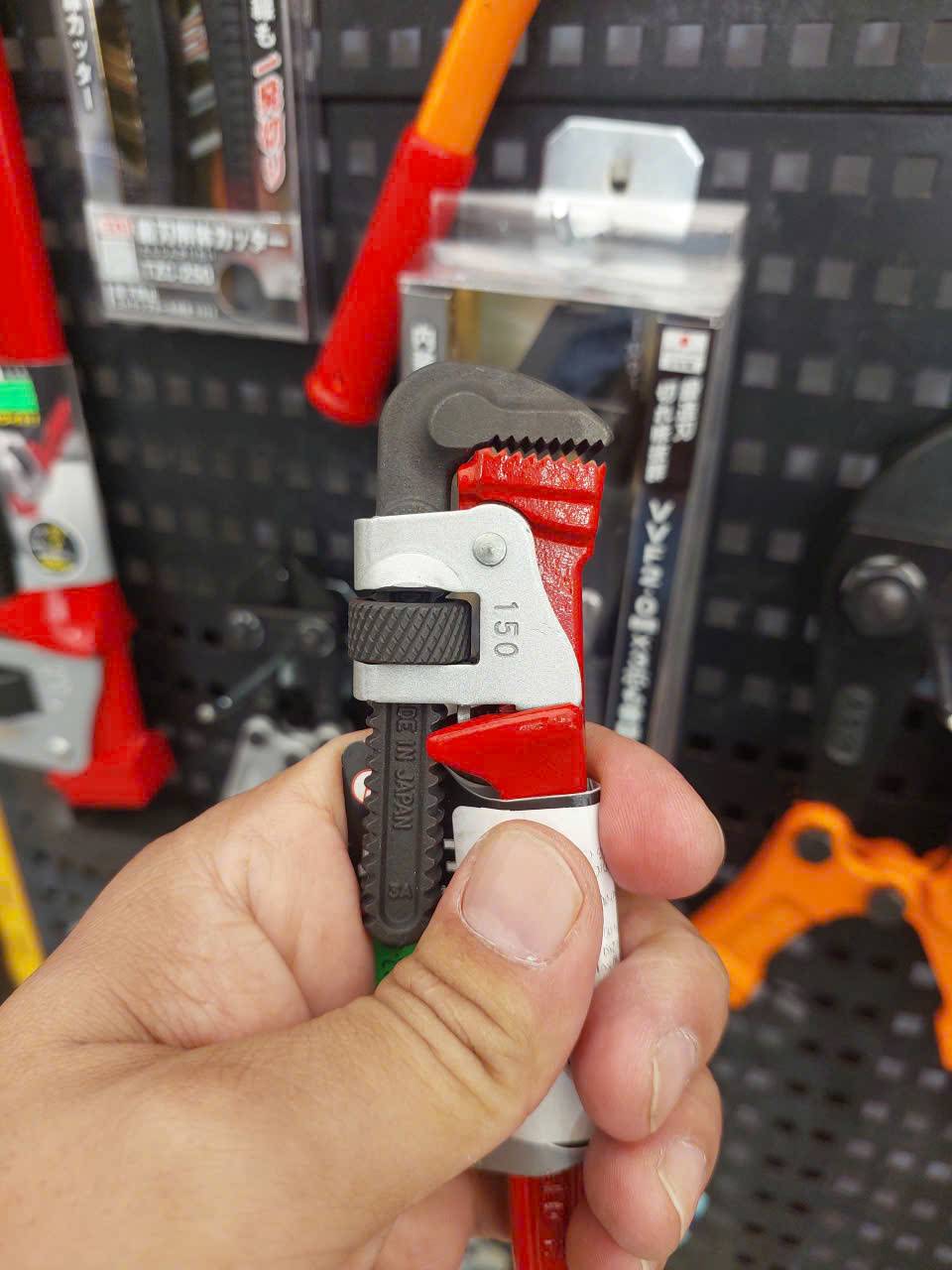 Mỏ lết răng thân sắt ARM PW-150