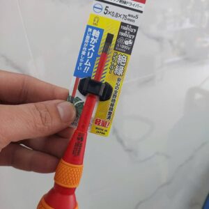 Tô vít cách điện 1000V cán tròn Vessel 200-5×0.8×75