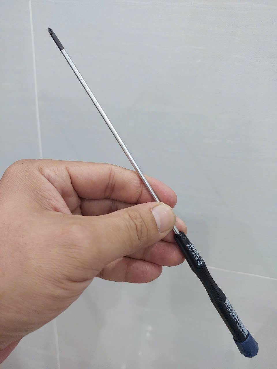 Tô vít bake 4 cạnh Vessel No.9900+0x150(Nắp xanh xuất khẩu)