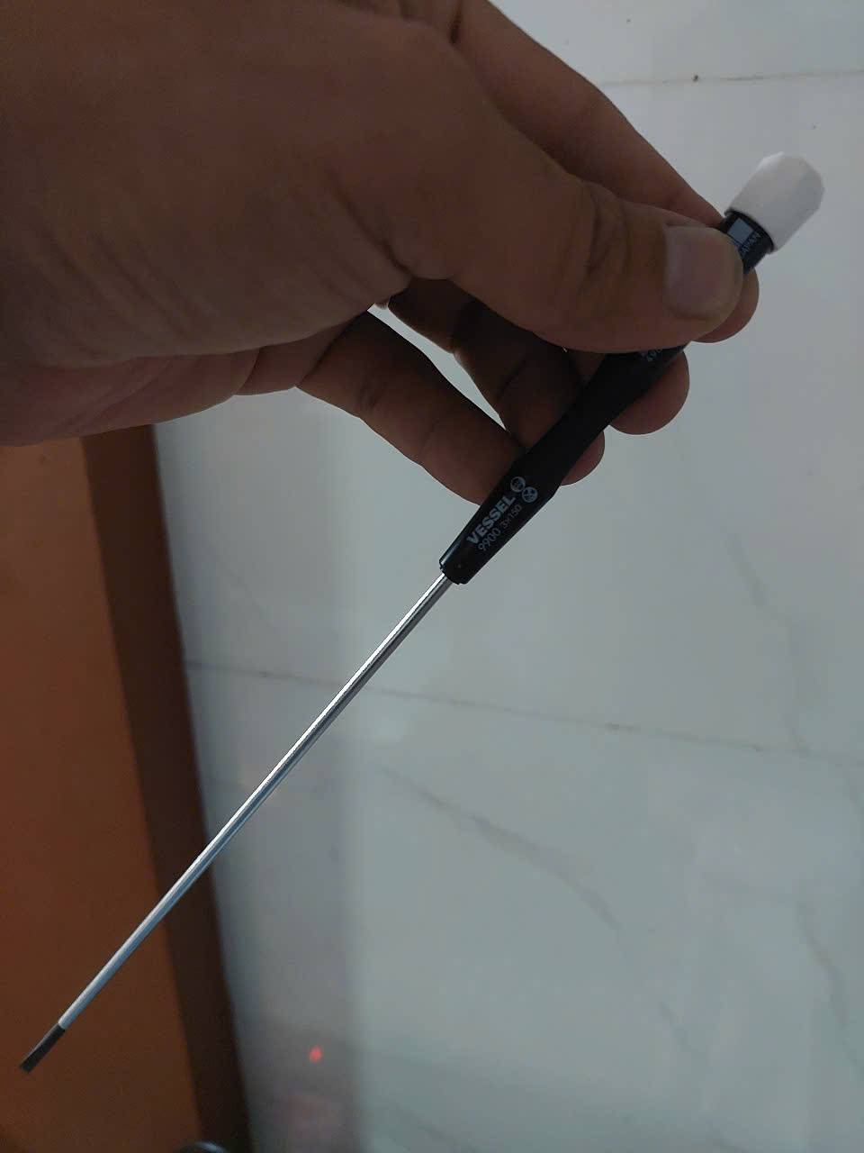 z6940050410109_254441e8d15794d4f2ec472f618e4e53 Tô vít dẹp 2 cạnh Vessel No.9900-3×150 (Nắp trắng xuất khẩu)