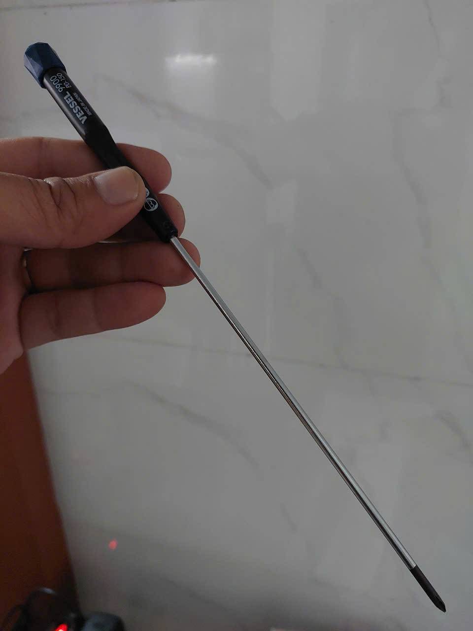 Tô vít bake 4 cạnh Vessel No.9900+0x150(Nắp xanh xuất khẩu)