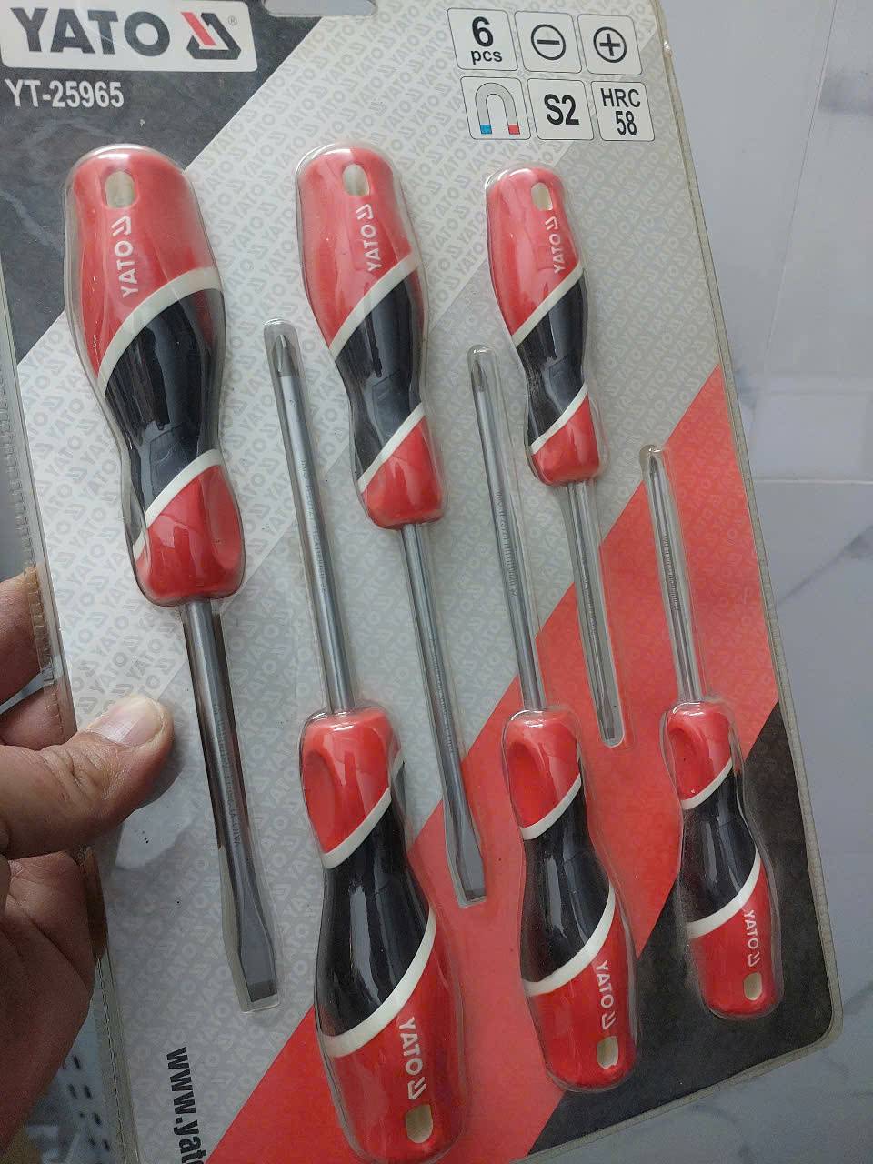 Bộ Tua Vít Đầu (+)(-) Có Nam Châm Yato 6 Chi Tiết Yt-25965