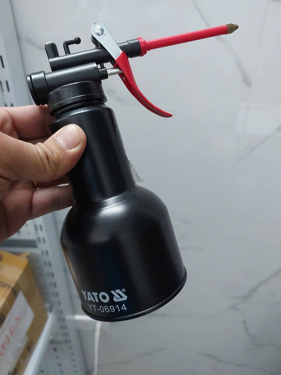 Bình châm nhớt 500ml bằng thép sơn tĩnh điện Yato YT-06914