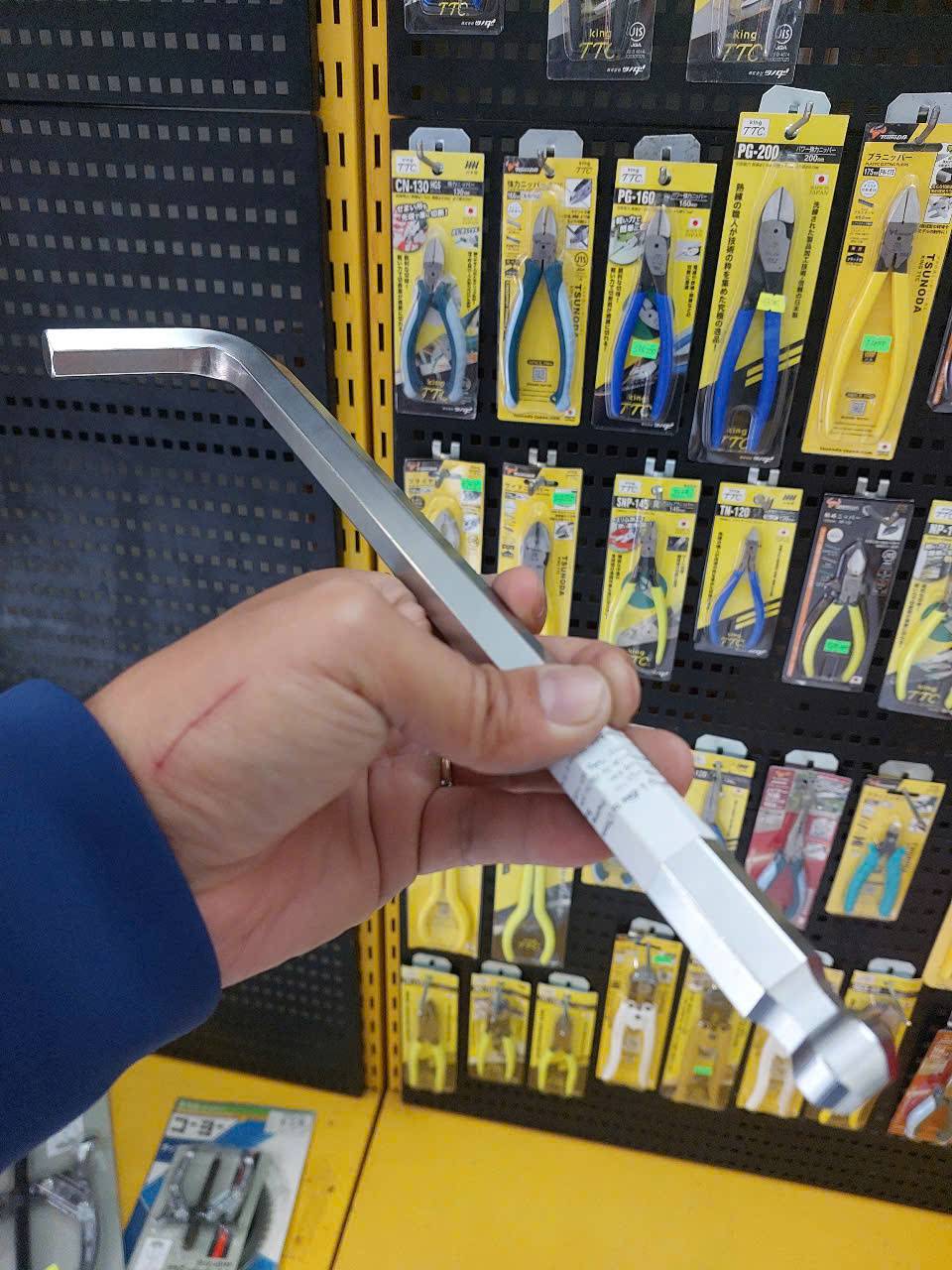 z7280321415237_bd0a7a5ab8cb2d9ea6796f7da1a15157 Lục giác chữ L đầu bi 17mm Asahi AQ1700