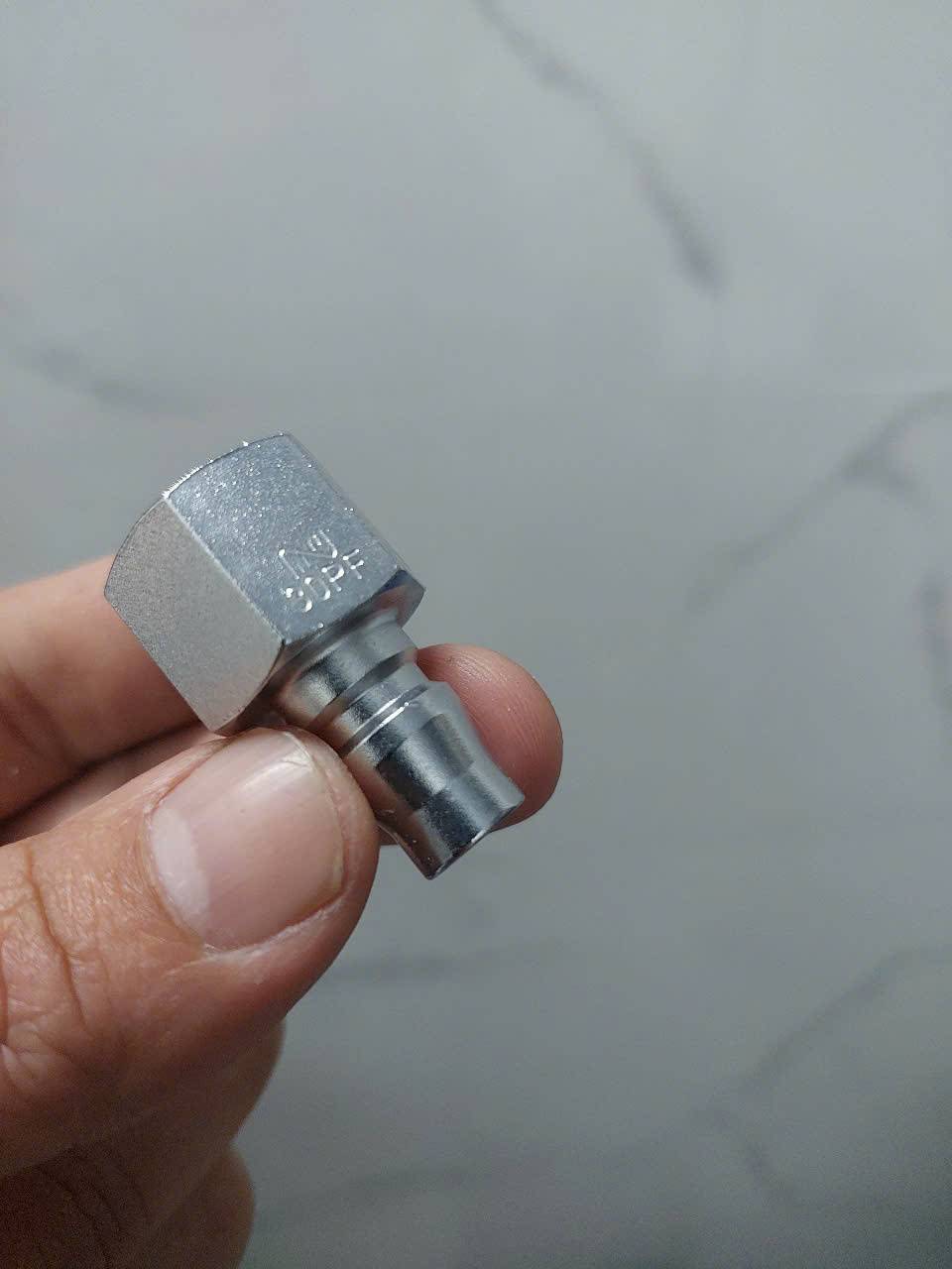 z7439448568604_0e4ea11a1841edd2d148c9c2e3a021a9 Khớp nối nhanh khí nén Cupla Nitto 30PF