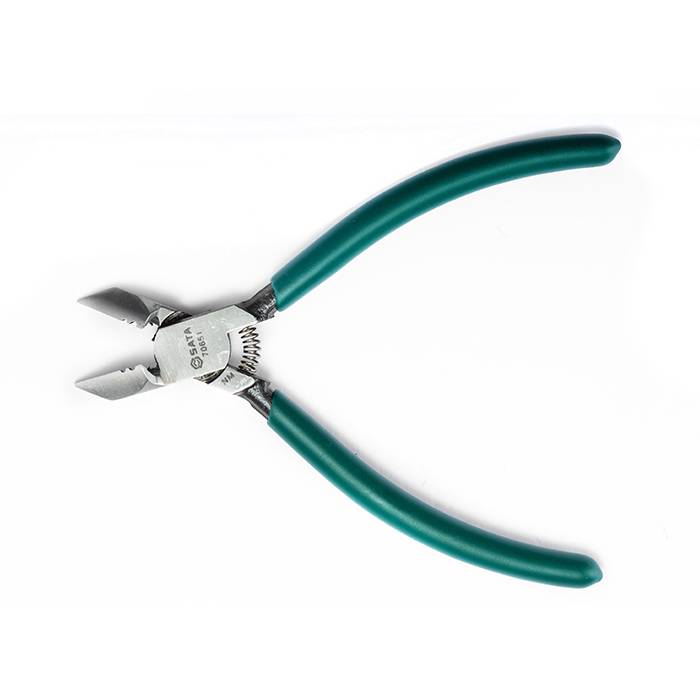 Kìm cắt tuốt dây điện tử chéo 6 inch (152mm) SATA 70651