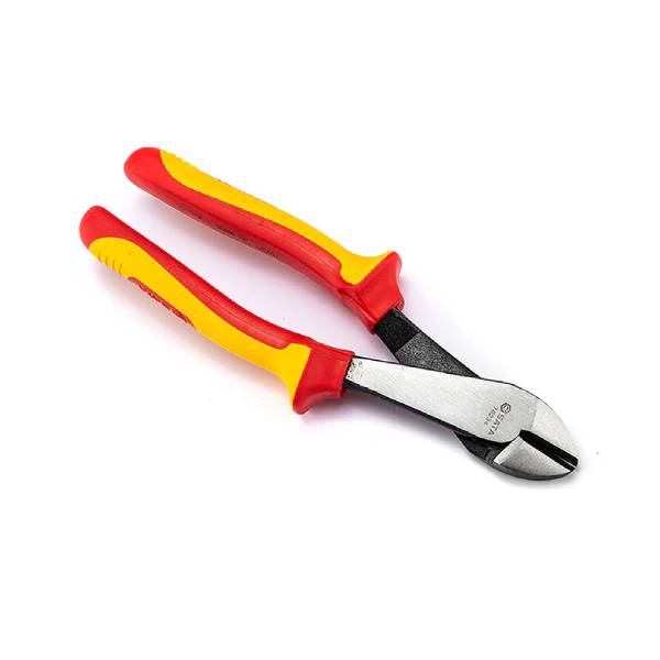 Kìm cắt cách điện 1000V loại mũi cong (lưỡi cắt nghiêng) SATA 70234