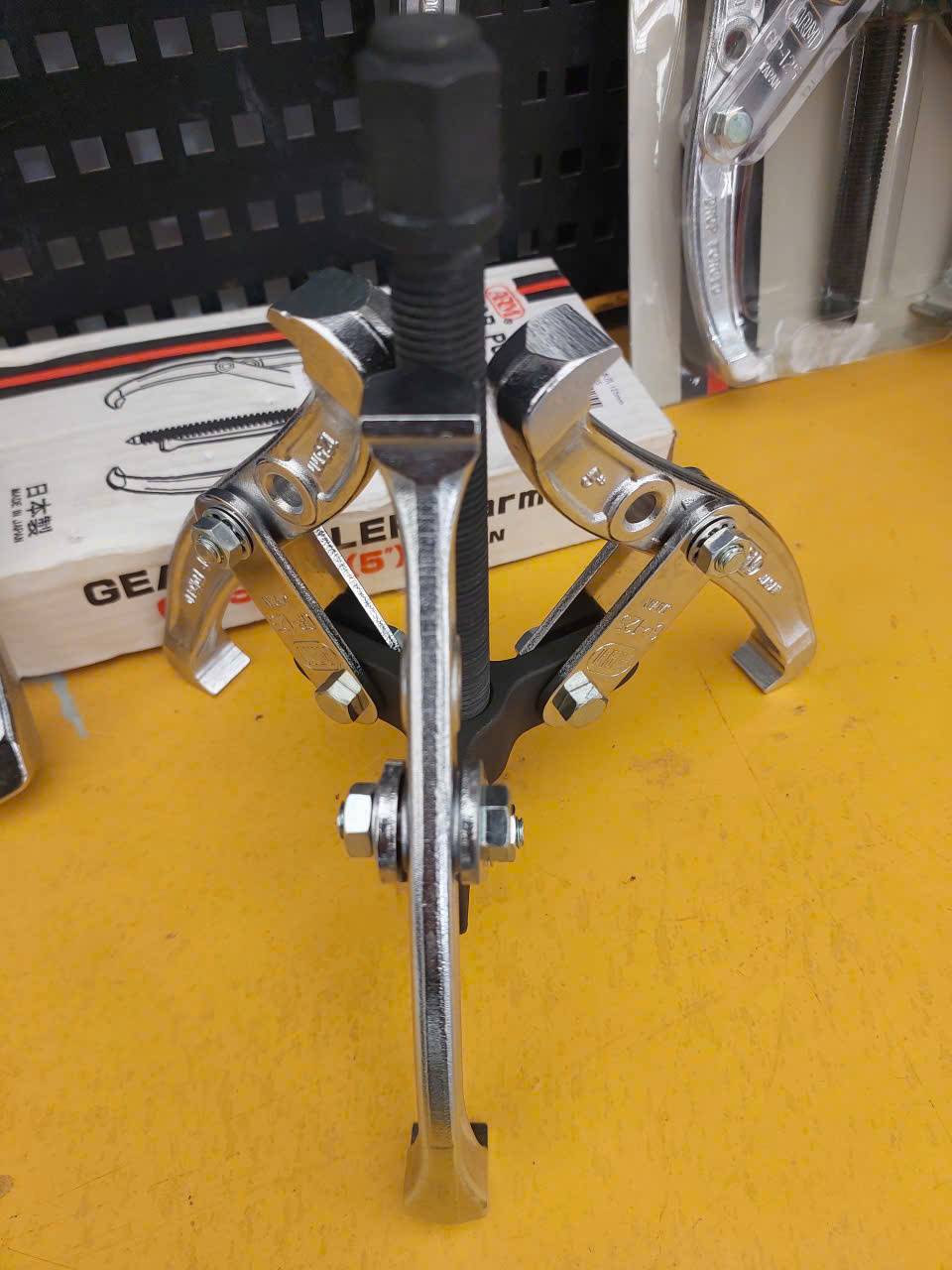 Cảo 3 chấu cao cấp kích thước 5 inch (125mm) ARM GP3-125
