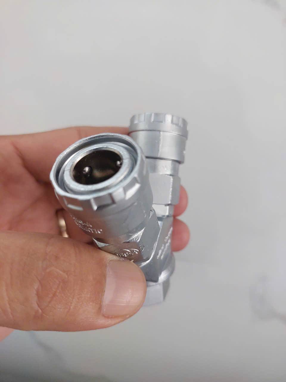 Đầu nối nhanh chia 2 SANG A MLY 22