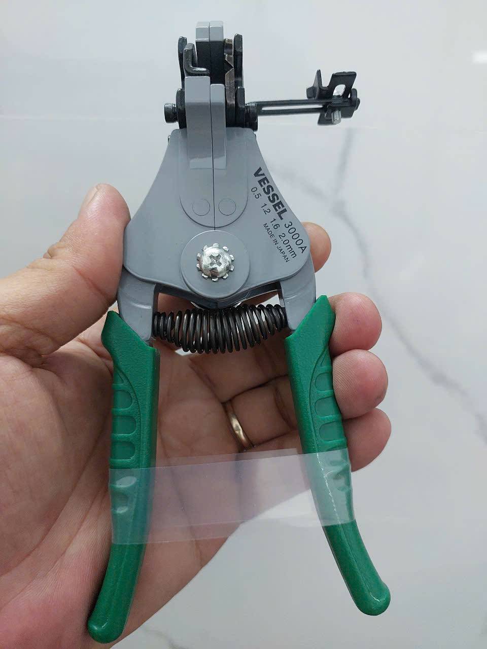 Kìm tuốt dây điện tự động (Wire Stripper) cao cấp dành cho dây đơn VESSEL No.3000A