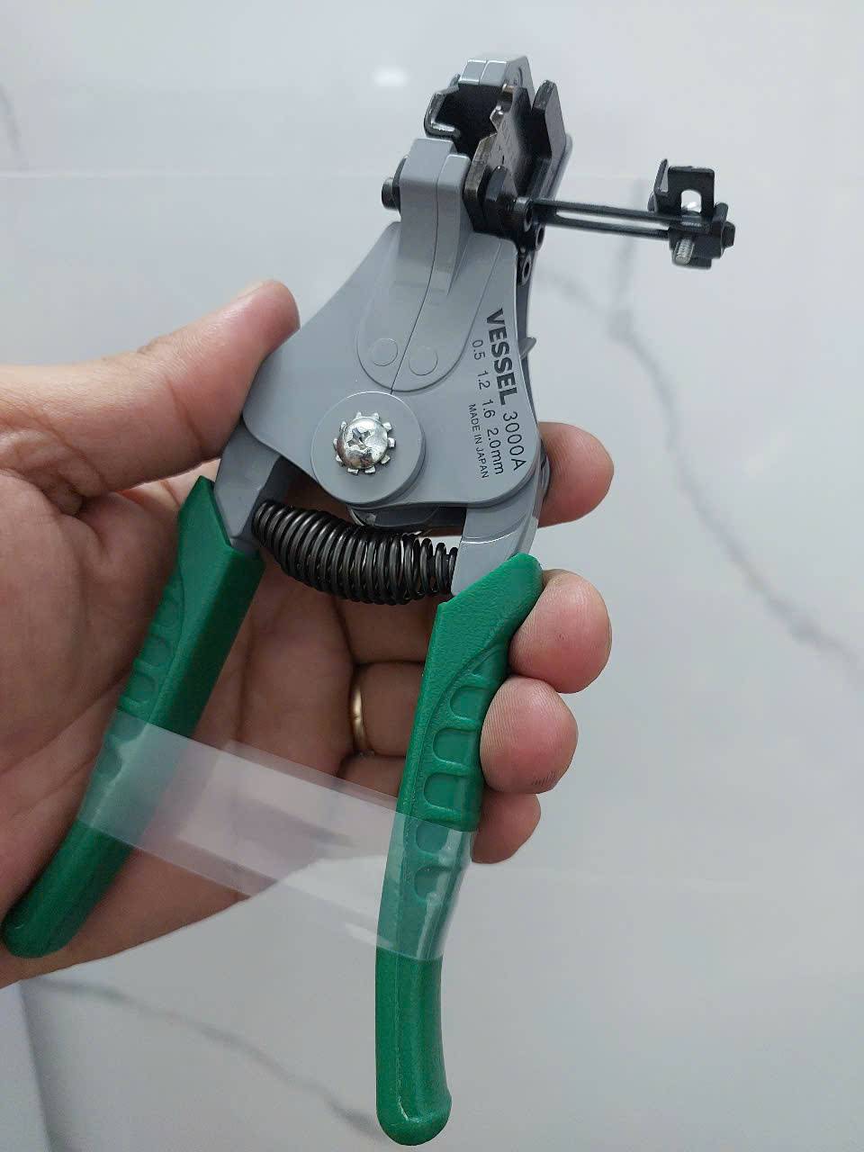Kìm tuốt dây điện tự động (Wire Stripper) cao cấp dành cho dây đơn VESSEL No.3000A