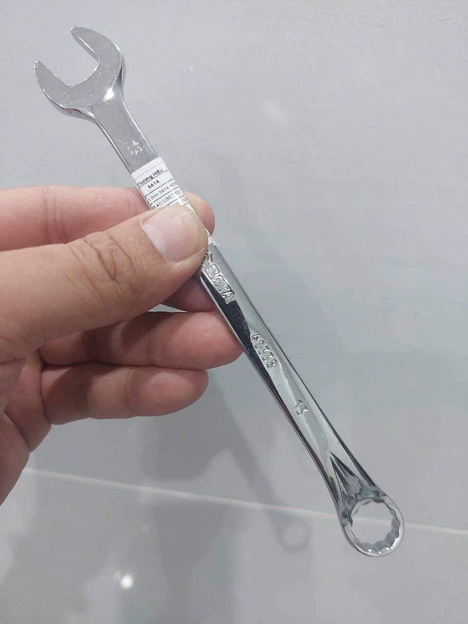 Cờ lê lệch vòng miệng kích thước 13mm cao cấp SATA 40338