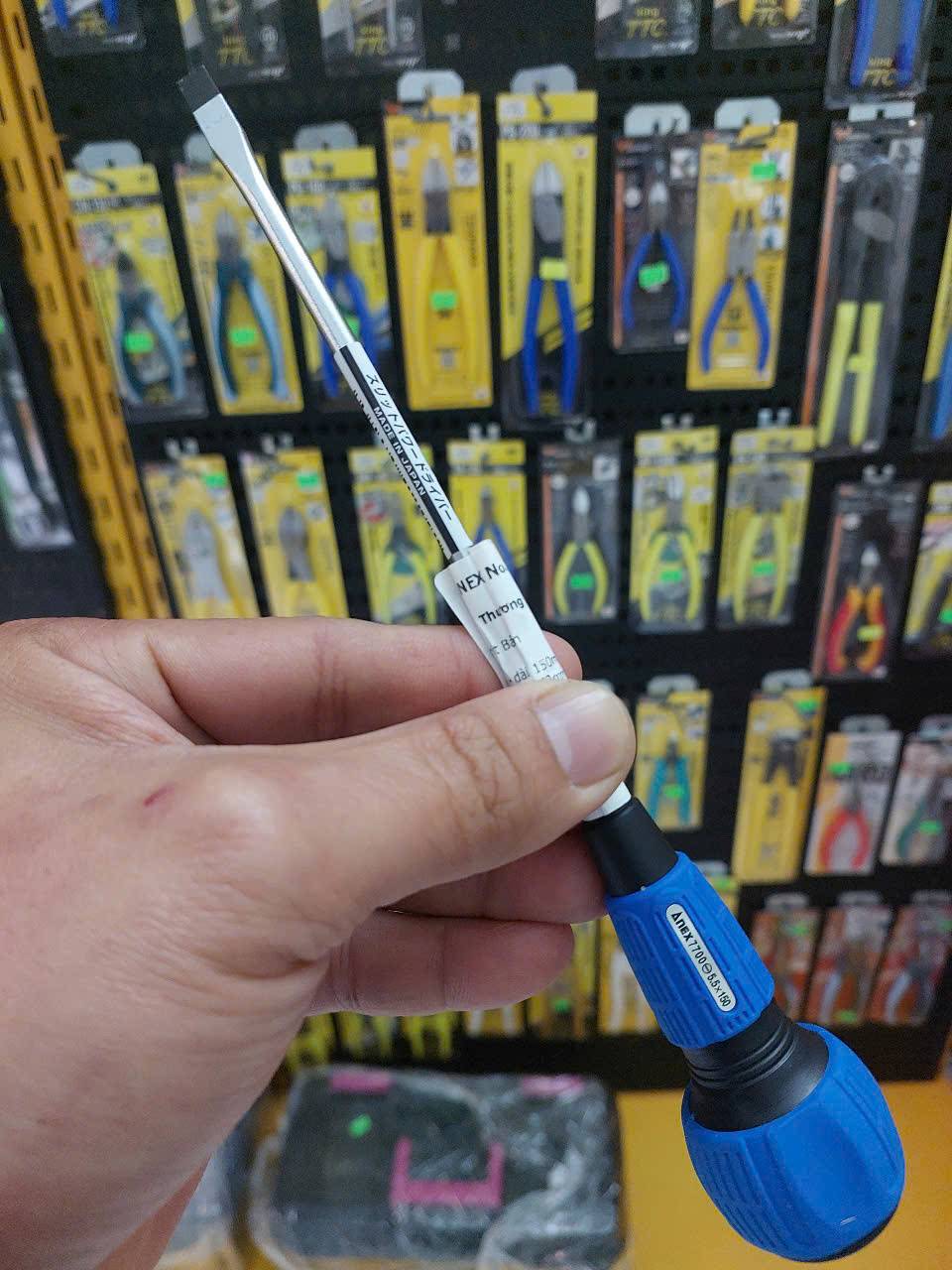 Tô vít 2 cạnh có từ tính Anex No.7700-5.5×150